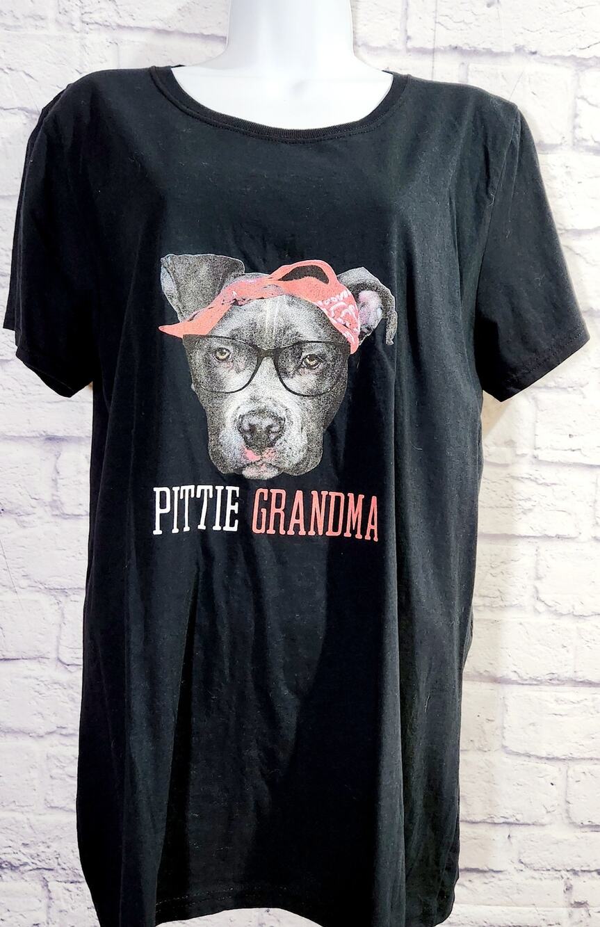 Fruit of The Loom Black Pittie Grandma Graphic T Shirt 2XL Lightweight Short